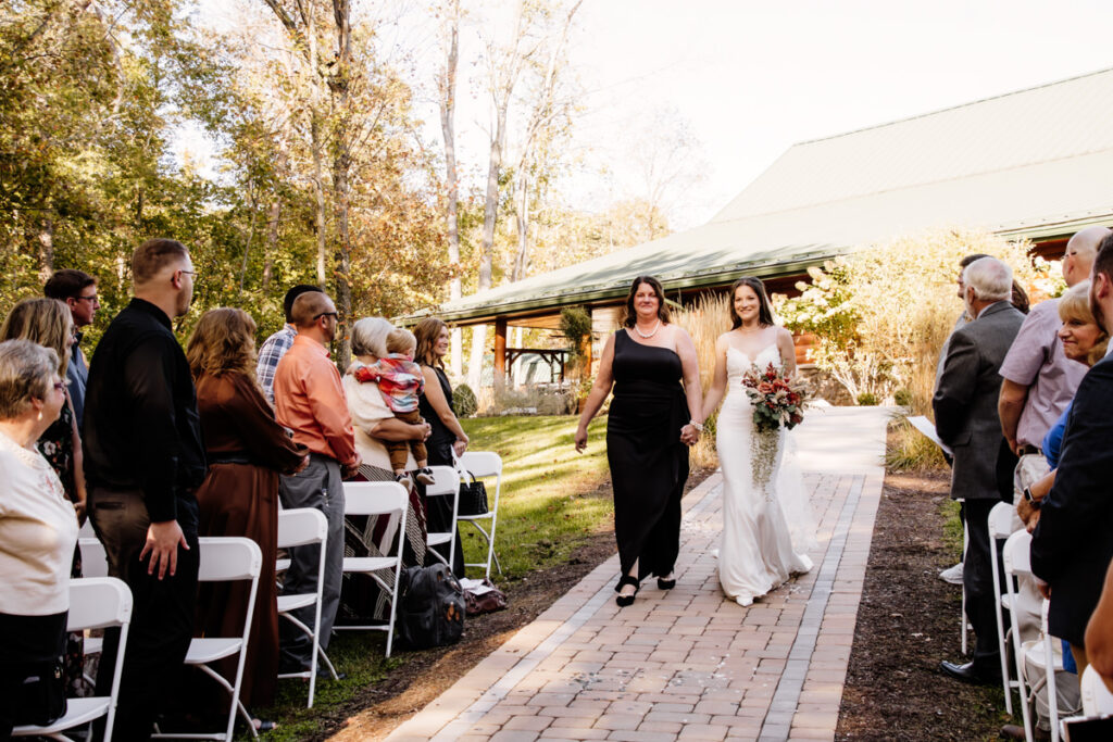 Hocking Hills Haven at Cedar Grove Ash Cave Wedding