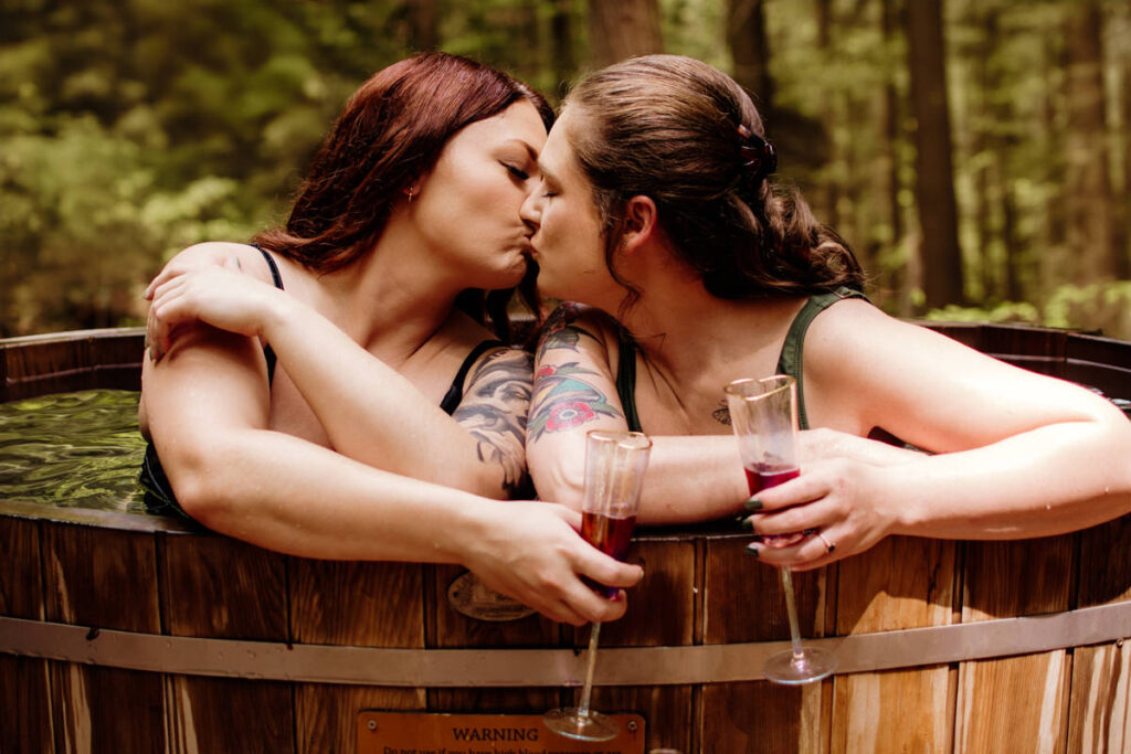 Hocking Hills Treehouse Surprise Proposal Engagement Hot Tub Boudoir 