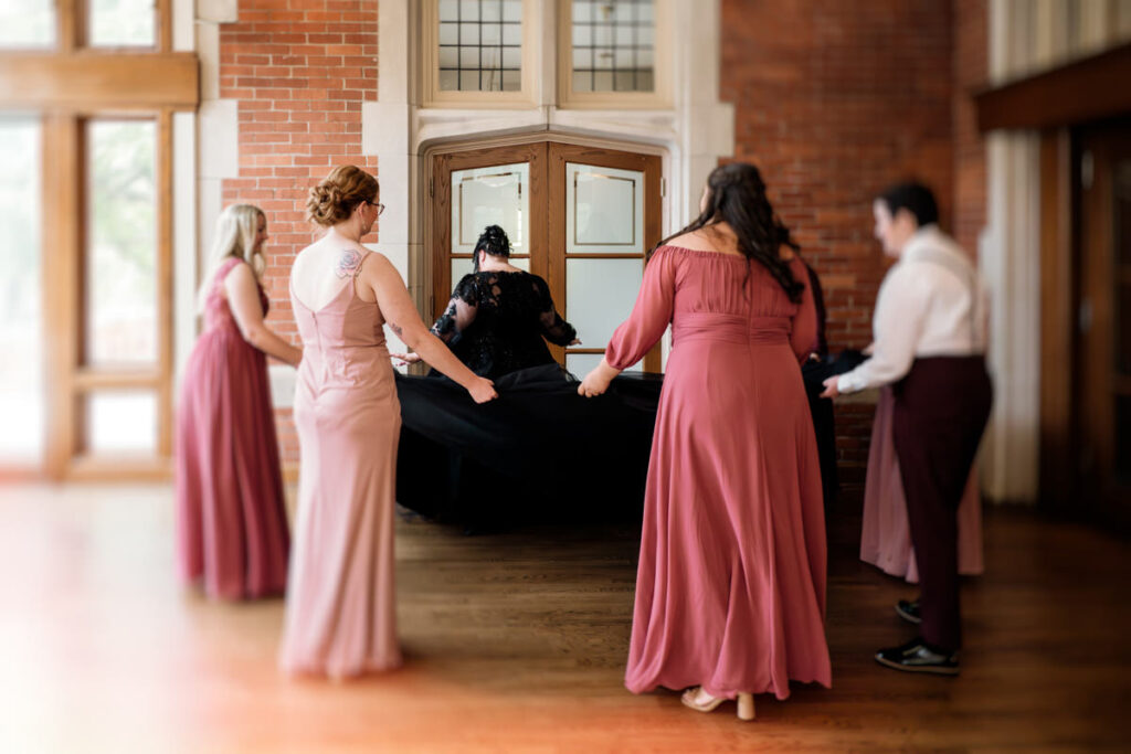 Jeffrey Mansion Dark Romantic Intimate October Fall Autumn Wedding in Columbus, Ohio Elizabeth Nihiser Photography Photographer