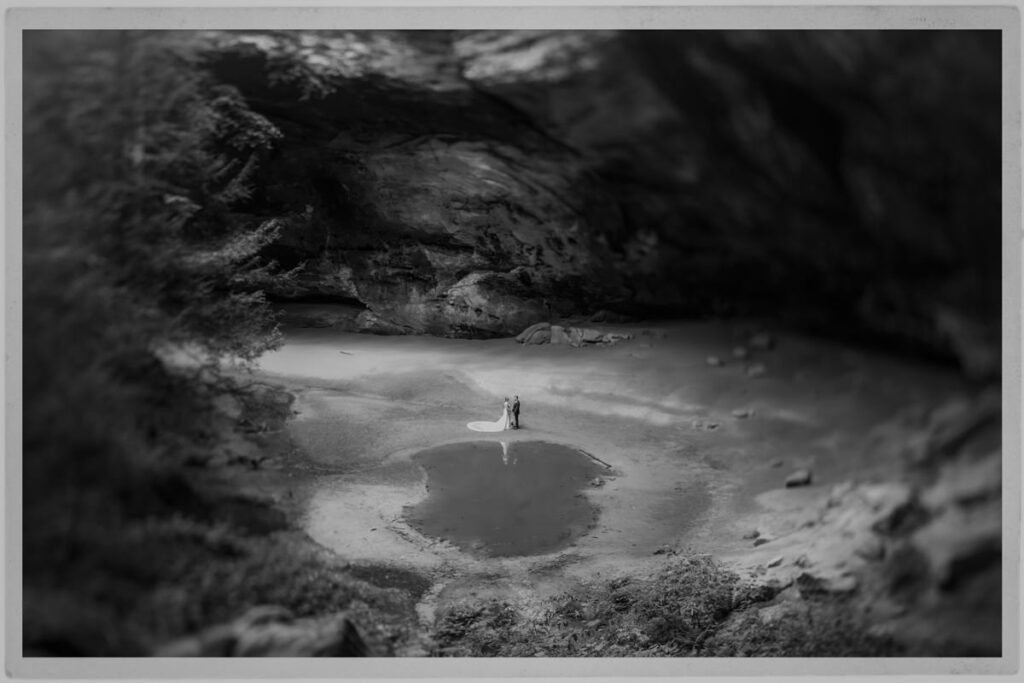 Wandering Weddings Ohio Hocking Hills Ash Cave Old Man's Cave State Park Wedding Elopement Adventurous Intimate Private Elizabeth Nihiser Photography Photographer Midwest West Virginia