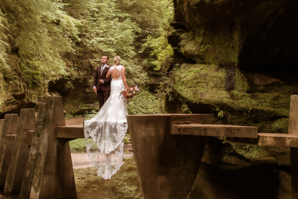 Wandering Weddings Ohio Hocking Hills Ash Cave Old Man's Cave State Park Wedding Elopement Adventurous Intimate Private Elizabeth Nihiser Photography Photographer Midwest West Virginia