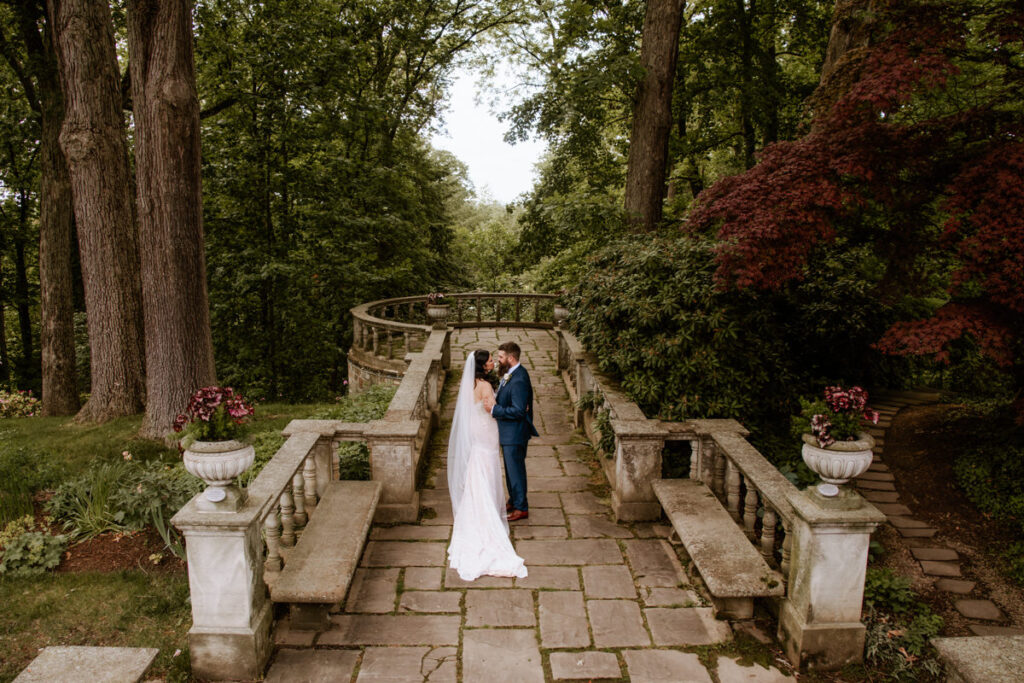 Akron Canton Ohio Intimate Wedding Photographer Bender's Tavern Stan Hywet Mansion Garden