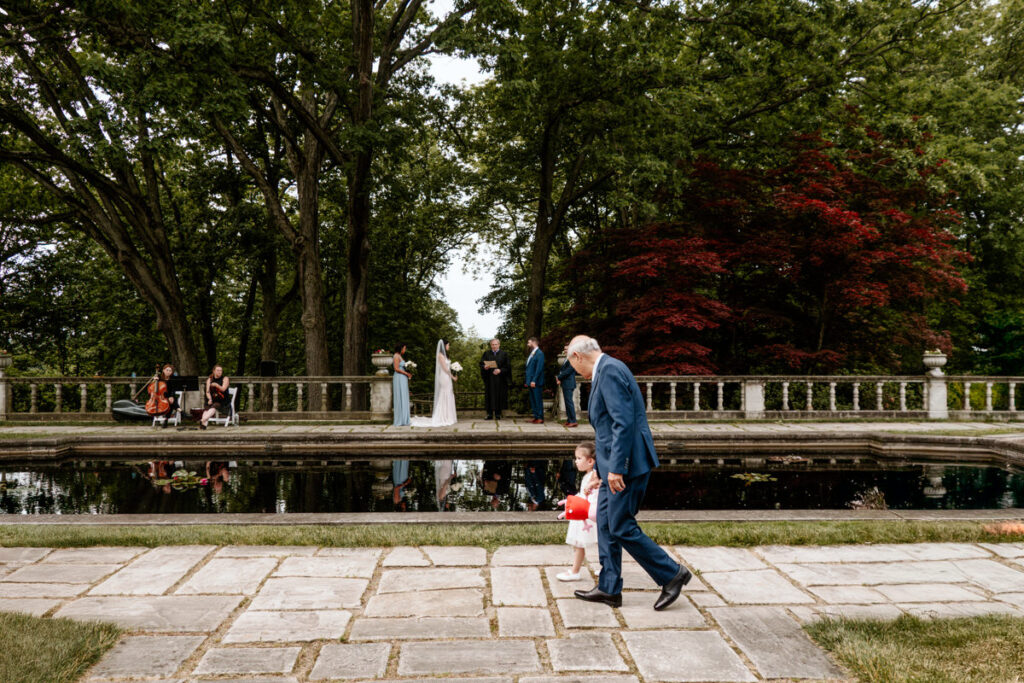 Akron Canton Ohio Intimate Wedding Photographer Bender's Tavern Stan Hywet Mansion Garden