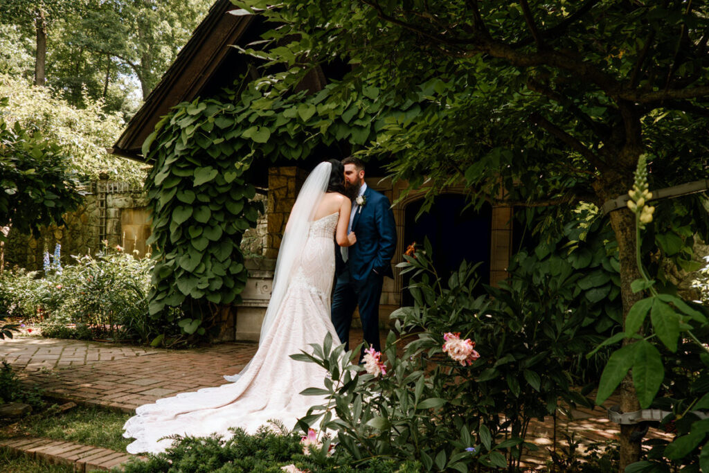 Akron Canton Ohio Intimate Wedding Photographer Bender's Tavern Stan Hywet Mansion Garden