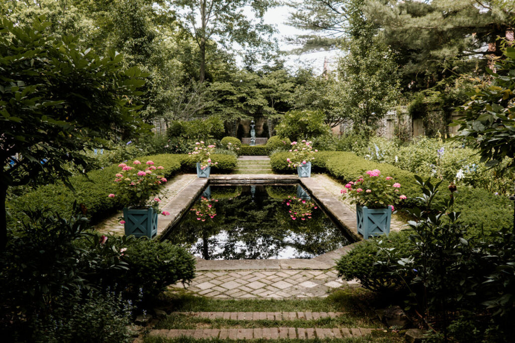 Akron Canton Ohio Intimate Wedding Photographer Bender's Tavern Stan Hywet Mansion Garden