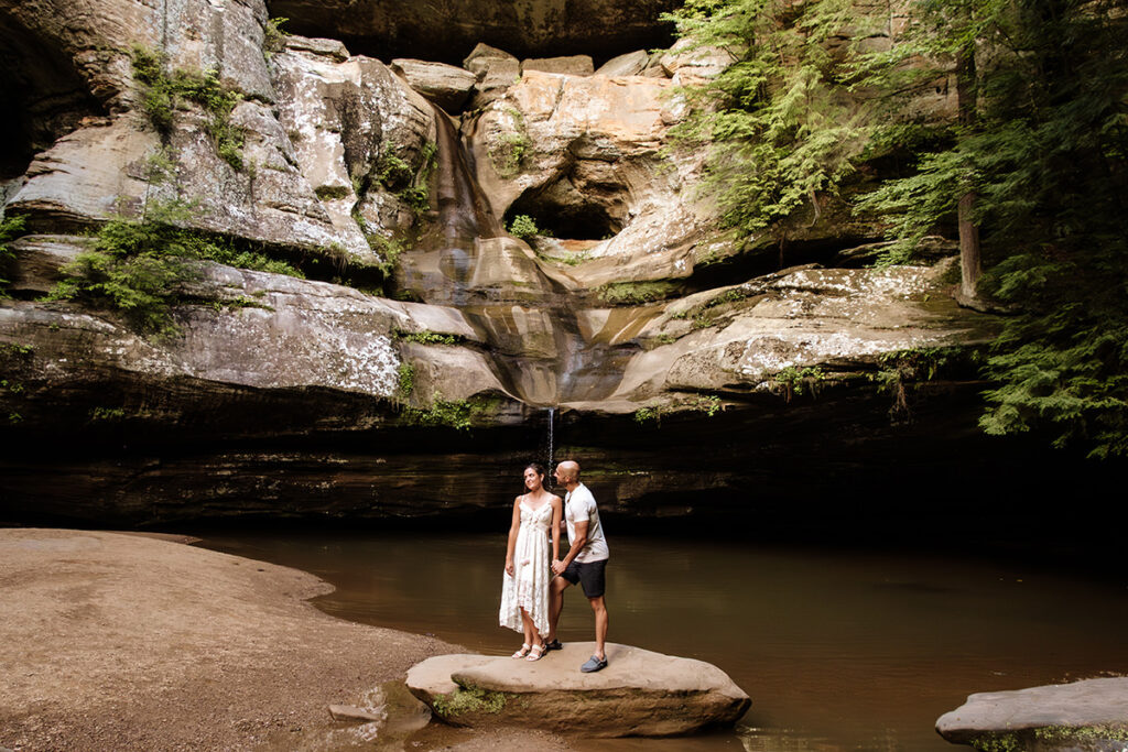 Hocking Hills Anniversary Portrait Session Ohio 1st 5th 10th 15th 20th 25th year celebration photos nature old mans cave ash cave cabin lodging cozy trees forest