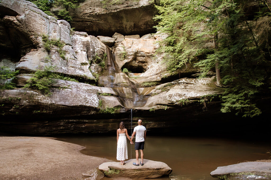 Hocking Hills Anniversary Portrait Session Ohio 1st 5th 10th 15th 20th 25th year celebration photos nature old mans cave ash cave cabin lodging cozy trees forest