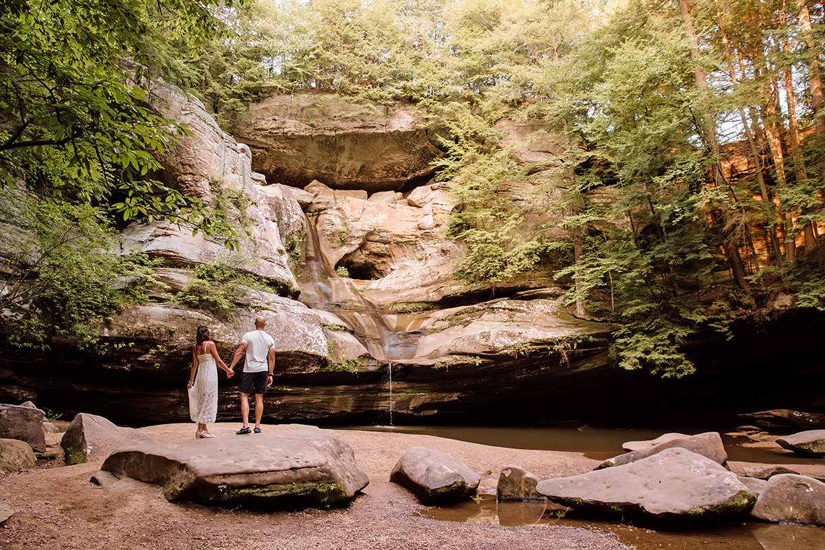 Hocking Hills Anniversary Portrait Session Ohio 1st 5th 10th 15th 20th 25th year celebration photos nature old mans cave ash cave cabin lodging cozy trees forest