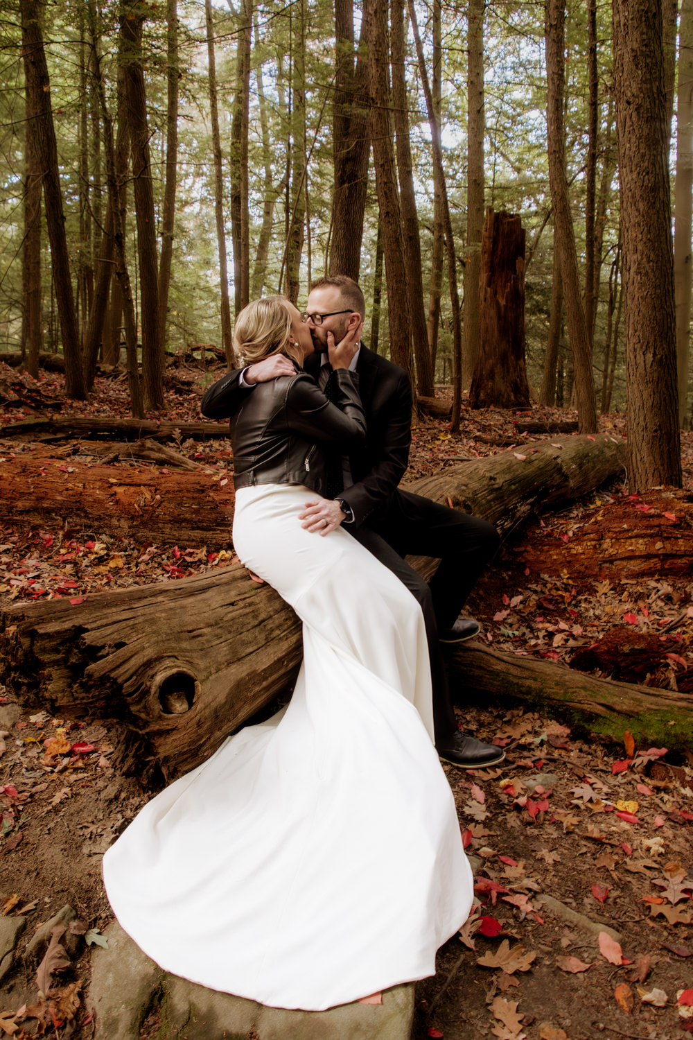 Cuyahoga Valley National Park Ohio Adventure Elopement Photographer Elizabeth Nihiser Photography