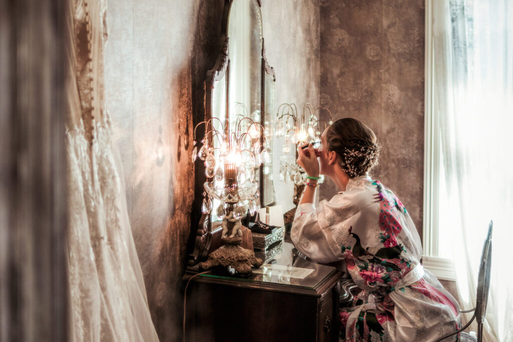 Texas Blum Stonebridge Wedding Venue Live Oak Tree Ceremony Hot Summer Ireland Irish Travel Destination Elizabeth Nihiser Wedding Photography